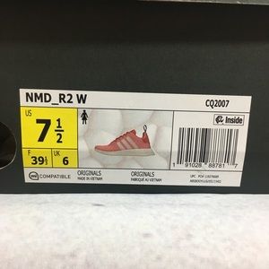 Adidas zapatos raros poshmark NMD R2 zapatillas rosas NWT Adidas zapatos raros poshmark NMD R2 zapatillas rosas NWT